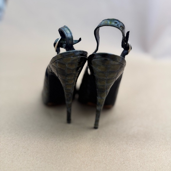 Veronica’s Switzerland M JewelTone Croc-Embossed Women's Shoes - Picture 6 of 8